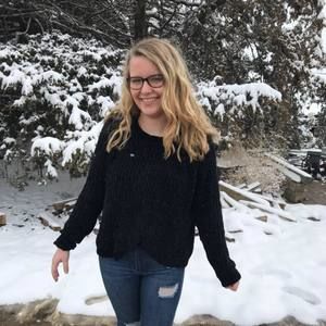 Meet your Posher, Emily